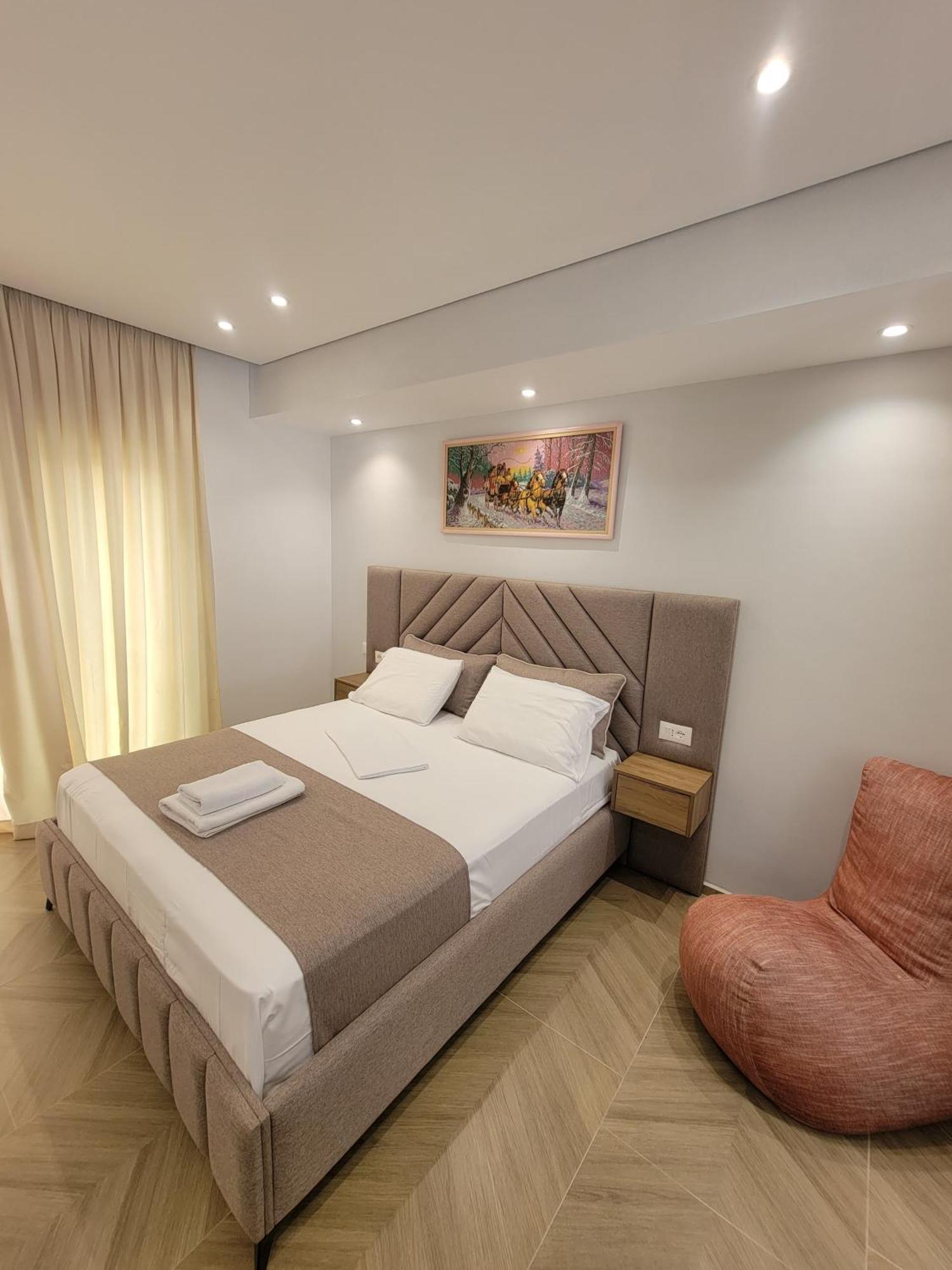 Luxury Studio's J&m Villa *
