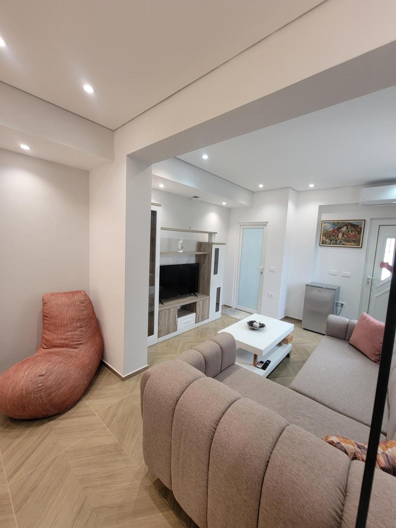 Luxury Studio's J&m Villa Sarandë